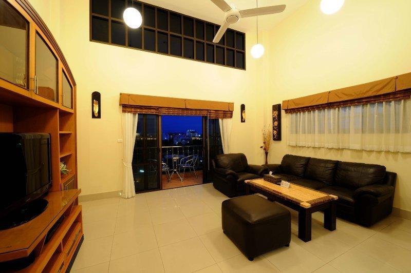 Royal Park Apartments Jomtien Beach Dış mekan fotoğraf