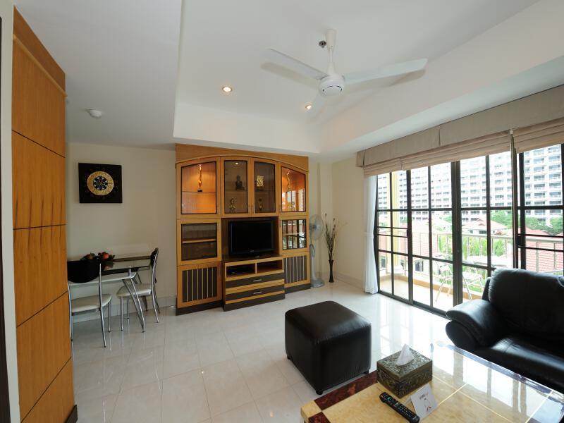 Royal Park Apartments Jomtien Beach Dış mekan fotoğraf